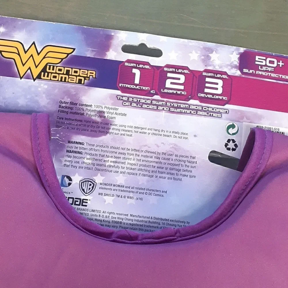 ‎Wonder Woman Swim Vest Justice League New M/L Cruise Vacation